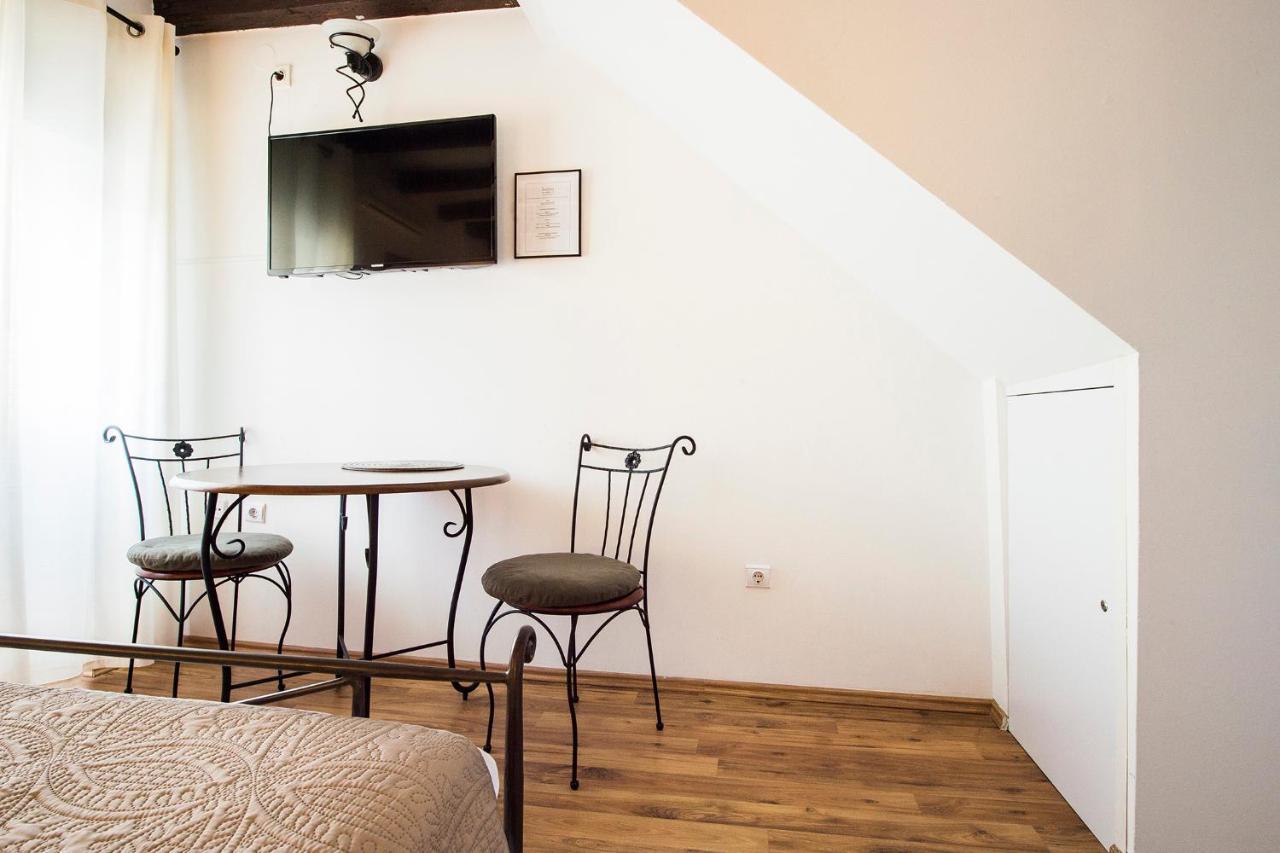 Apartments Leticia Сплит Екстериор снимка